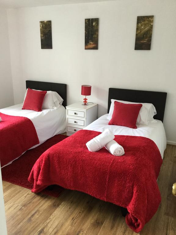 4 Bed House Next To Basildon Town Centre 빌라 외부 사진