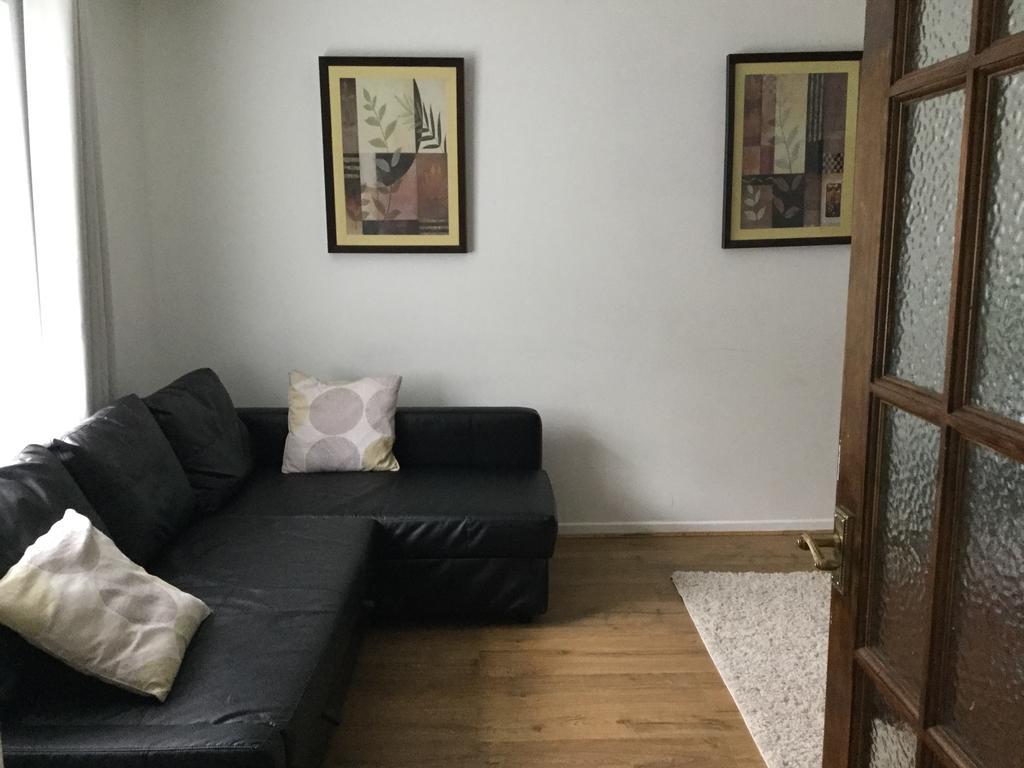 4 Bed House Next To Basildon Town Centre 빌라 외부 사진